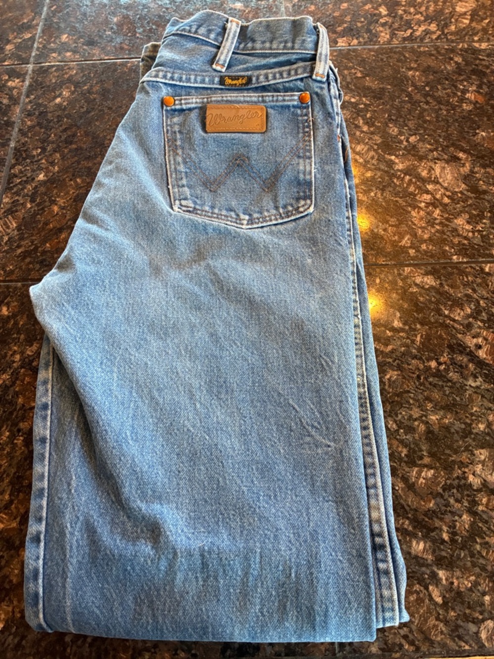 Vintage Wrangler men’s jeans size 33 by 36
